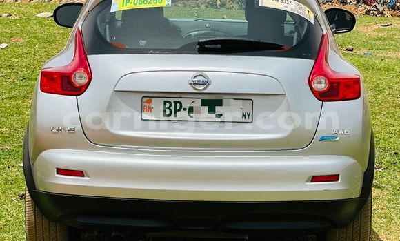 Sayi Sabo Nissan Juke Silver Mota in Niamey a Niamey Sayi Sabo Nissan Juke Silver Mota in Niamey a Niamey