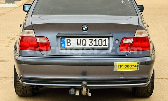 Sayi Sabo BMW 315 Blue Mota in Niamey a Niamey Sayi Sabo BMW 315 Blue Mota in Niamey a Niamey