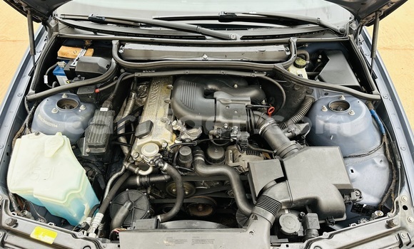 Sayi Sabo BMW 315 Blue Mota in Niamey a Niamey Sayi Sabo BMW 315 Blue Mota in Niamey a Niamey