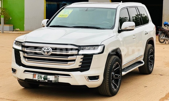 Sayi Na hannu Toyota Land Cruiser White Mota in Niamey a Niamey Sayi Na hannu Toyota Land Cruiser White Mota in Niamey a Niamey