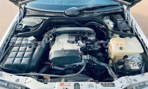 Sayi Na hannu Mercedes-Benz C180 coupe Other Mota in Niamey a Niamey Sayi Na hannu Mercedes-Benz C180 coupe Other Mota in Niamey a Niamey