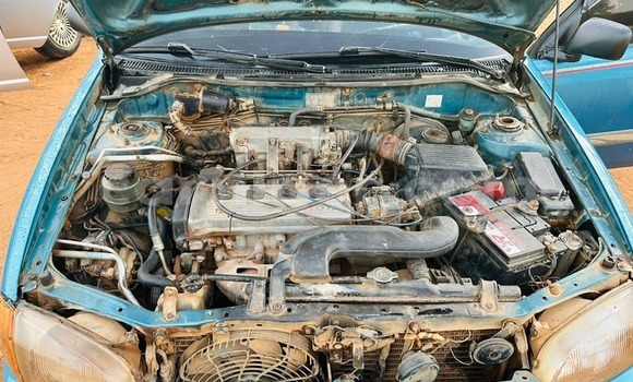 Sayi Na hannu Toyota Corolla Blue Mota in Niamey a Niamey Sayi Na hannu Toyota Corolla Blue Mota in Niamey a Niamey