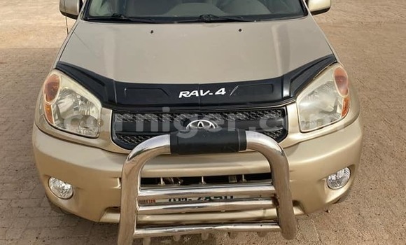 Sayi Na hannu Toyota RAV4 Beige Mota in Niamey a Niamey Sayi Na hannu Toyota RAV4 Beige Mota in Niamey a Niamey