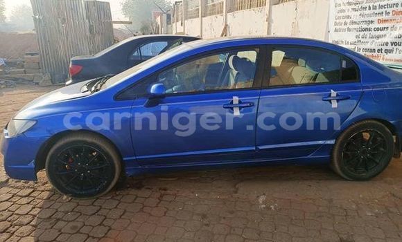 Buy Used Honda CR–V Blue Car in Niamey in Niamey Buy Used Honda CR–V Blue Car in Niamey in Niamey