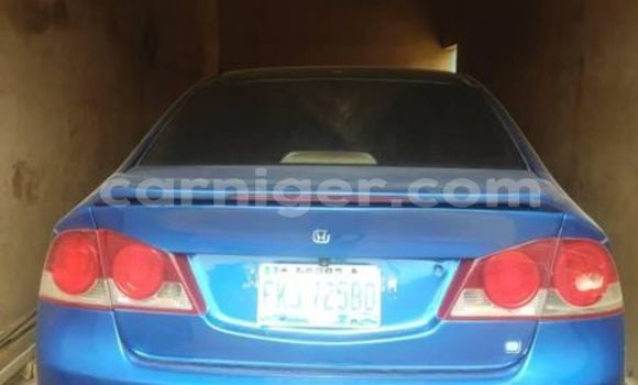 Buy Used Honda CR–V Blue Car in Niamey in Niamey Buy Used Honda CR–V Blue Car in Niamey in Niamey