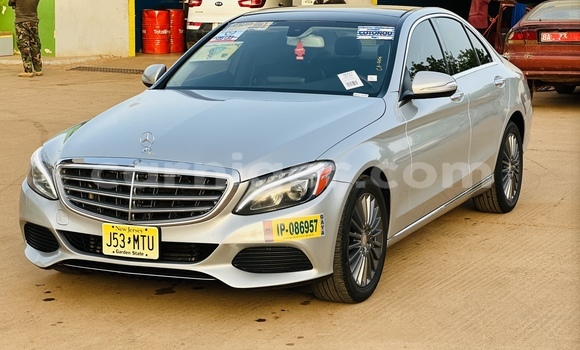 Sayi Sabo Mercedes-Benz C-Classe Silver Mota in Niamey a Niamey Sayi Sabo Mercedes-Benz C-Classe Silver Mota in Niamey a Niamey