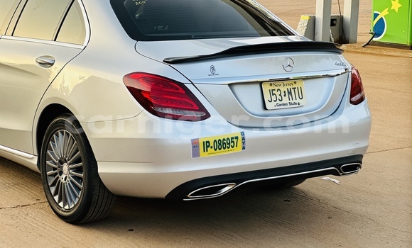 Sayi Sabo Mercedes-Benz C-Classe Silver Mota in Niamey a Niamey Sayi Sabo Mercedes-Benz C-Classe Silver Mota in Niamey a Niamey