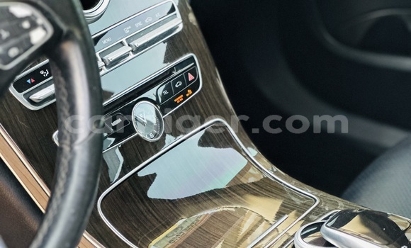 Sayi Sabo Mercedes-Benz C-Classe Silver Mota in Niamey a Niamey Sayi Sabo Mercedes-Benz C-Classe Silver Mota in Niamey a Niamey