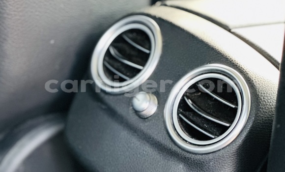 Sayi Sabo Mercedes-Benz C-Classe Silver Mota in Niamey a Niamey Sayi Sabo Mercedes-Benz C-Classe Silver Mota in Niamey a Niamey