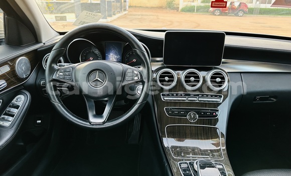 Sayi Sabo Mercedes-Benz C-Classe Silver Mota in Niamey a Niamey Sayi Sabo Mercedes-Benz C-Classe Silver Mota in Niamey a Niamey