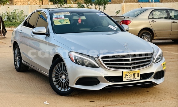 Sayi Sabo Mercedes-Benz C-Classe Silver Mota in Niamey a Niamey Sayi Sabo Mercedes-Benz C-Classe Silver Mota in Niamey a Niamey