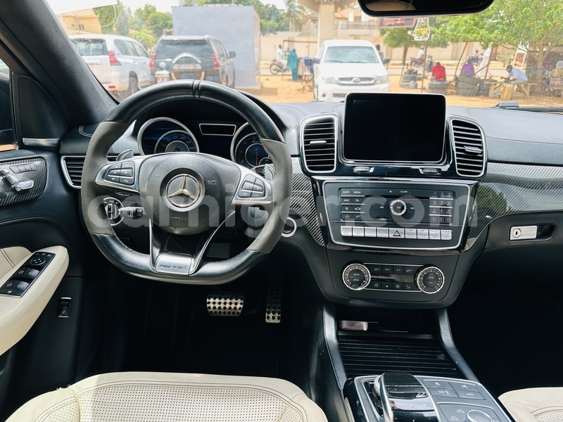 Big with watermark mercedes benz gle niamey niamey 8015