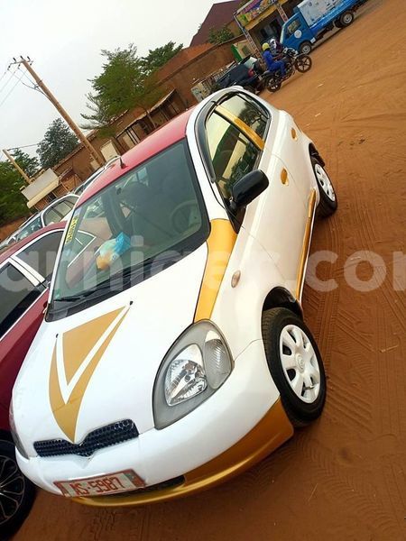 Big with watermark toyota yaris niamey niamey 8025