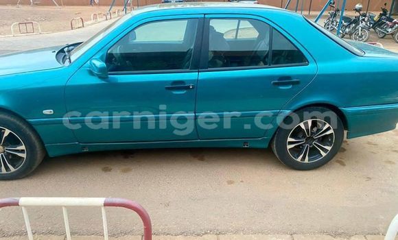 Buy Used Mercedes-Benz C-Classe Blue Car in Agadez in Agadez Buy Used Mercedes-Benz C-Classe Blue Car in Agadez in Agadez