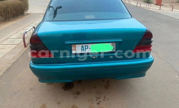 Buy Used Mercedes-Benz C-Classe Blue Car in Agadez in Agadez Buy Used Mercedes-Benz C-Classe Blue Car in Agadez in Agadez