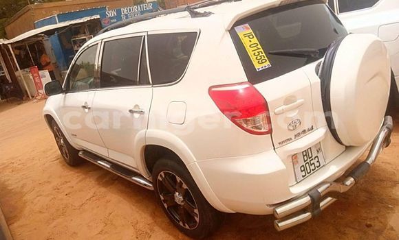 Buy Used Toyota RAV4 White Car in Aguie in Maradi Buy Used Toyota RAV4 White Car in Aguie in Maradi