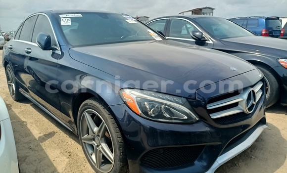Acheter Occasion Voiture Mercedes‒Benz 300–Series Bleu à Niamey, Niamey Acheter Occasion Voiture Mercedes‒Benz 300–Series Bleu à Niamey, Niamey
