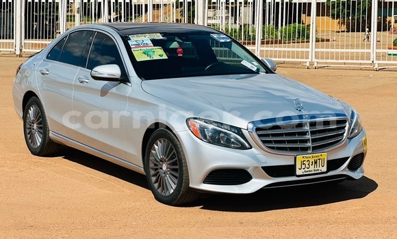 Sayi Sabo Mercedes-Benz C-Classe Silver Mota in Niamey a Niamey Sayi Sabo Mercedes-Benz C-Classe Silver Mota in Niamey a Niamey
