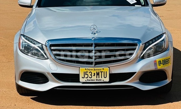 Sayi Sabo Mercedes-Benz C-Classe Silver Mota in Niamey a Niamey Sayi Sabo Mercedes-Benz C-Classe Silver Mota in Niamey a Niamey