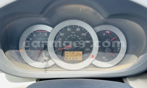 Sayi Na hannu Toyota RAV4 Brown Mota in Niamey a Niamey Sayi Na hannu Toyota RAV4 Brown Mota in Niamey a Niamey