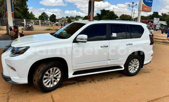 Sayi Sabo Lexus GX White Mota in Niamey a Niamey Sayi Sabo Lexus GX White Mota in Niamey a Niamey
