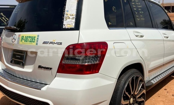 Sayi Sabo Mercedes‒Benz CLK-klasse AMG White Mota in Niamey a Niamey Sayi Sabo Mercedes‒Benz CLK-klasse AMG White Mota in Niamey a Niamey