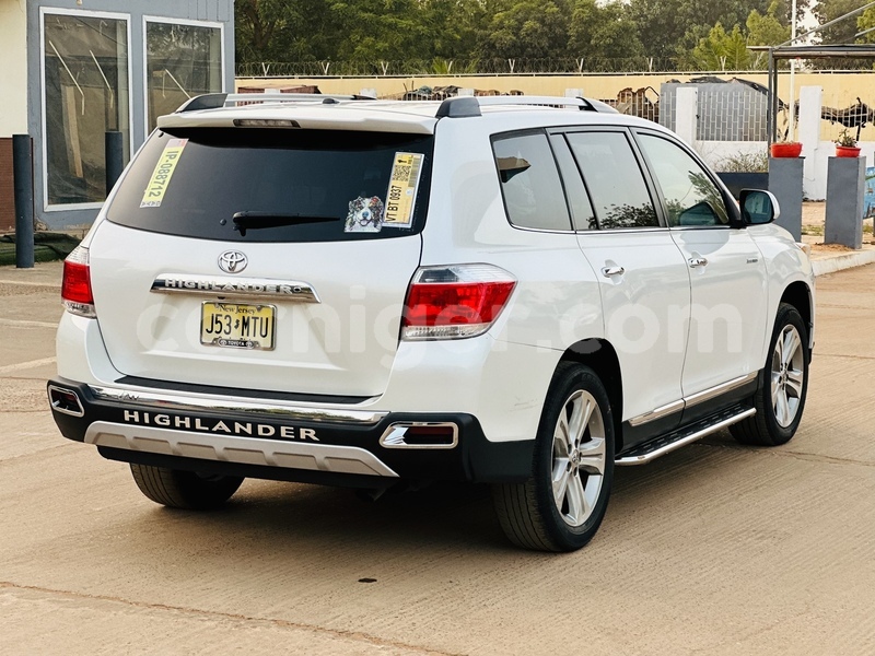 Big with watermark toyota highlander niamey niamey 8063