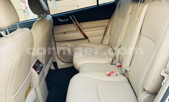 Sayi Sabo Toyota Highlander White Mota in Niamey a Niamey Sayi Sabo Toyota Highlander White Mota in Niamey a Niamey