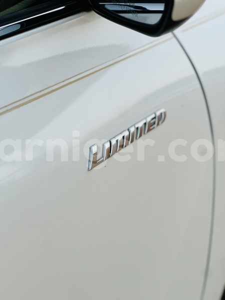 Big with watermark toyota highlander niamey niamey 8063