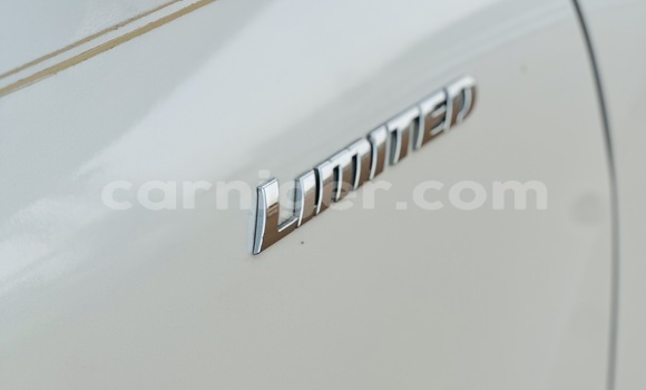 Sayi Sabo Toyota Highlander White Mota in Niamey a Niamey Sayi Sabo Toyota Highlander White Mota in Niamey a Niamey