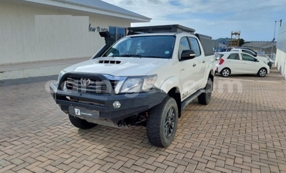 Acheter Occasion Voiture Toyota Hilux Blanc à Niamey, Niamey Acheter Occasion Voiture Toyota Hilux Blanc à Niamey, Niamey