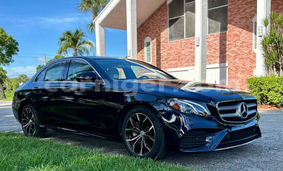 Acheter Occasion Voiture Mercedes-Benz E-Classe Autre à Niamey, Niamey Acheter Occasion Voiture Mercedes-Benz E-Classe Autre à Niamey, Niamey