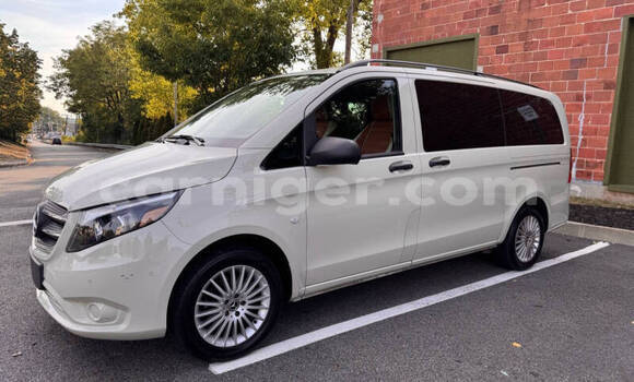 Buy Used Mercedes‒Benz Vito White Car in Niamey in Niamey Buy Used Mercedes‒Benz Vito White Car in Niamey in Niamey