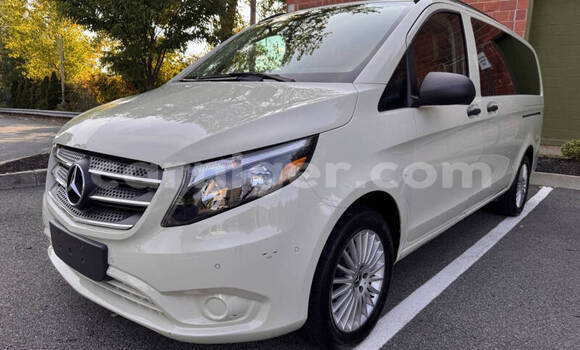 Buy Used Mercedes‒Benz Vito White Car in Niamey in Niamey Buy Used Mercedes‒Benz Vito White Car in Niamey in Niamey