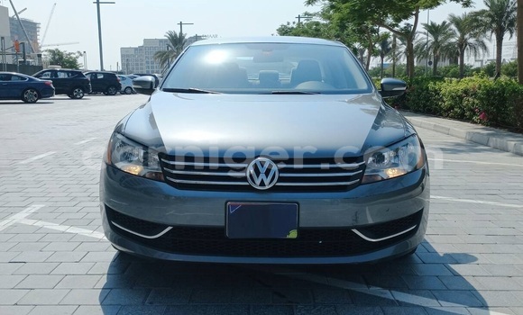 Buy Used Volkswagen Passat Blue Car in Niamey in Niamey Buy Used Volkswagen Passat Blue Car in Niamey in Niamey