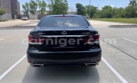 Acheter Occasion Voiture Lexus LS Bleu à Niamey, Niamey Acheter Occasion Voiture Lexus LS Bleu à Niamey, Niamey
