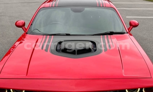 Acheter Occasion Voiture Dodge Challenger Rouge à Niamey, Niamey Acheter Occasion Voiture Dodge Challenger Rouge à Niamey, Niamey