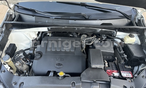 Sayi Na hannu Toyota Highlander White Mota in Niamey a Niamey Sayi Na hannu Toyota Highlander White Mota in Niamey a Niamey