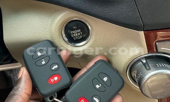 Sayi Sabo Toyota Highlander White Mota in Niamey a Niamey Sayi Sabo Toyota Highlander White Mota in Niamey a Niamey