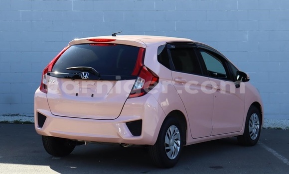 Buy Used Honda FIT Beige Car in Niamey in Niamey Buy Used Honda FIT Beige Car in Niamey in Niamey