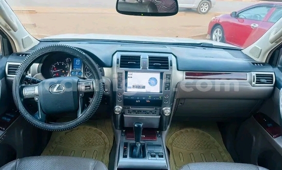 Sayi Na hannu Lexus RX White Mota in Niamey a Niamey Sayi Na hannu Lexus RX White Mota in Niamey a Niamey