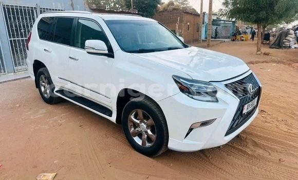 Sayi Na hannu Lexus RX White Mota in Niamey a Niamey Sayi Na hannu Lexus RX White Mota in Niamey a Niamey