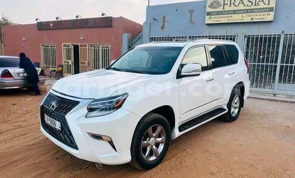 Sayi Na hannu Lexus RX White Mota in Niamey a Niamey Sayi Na hannu Lexus RX White Mota in Niamey a Niamey
