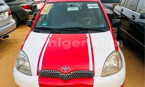 Sayi Na hannu Toyota Yaris White Mota in Niamey a Niamey Sayi Na hannu Toyota Yaris White Mota in Niamey a Niamey