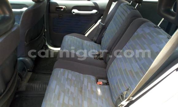 Sayi Na hannu Toyota RAV4 Silver Mota in Niamey a Niamey Sayi Na hannu Toyota RAV4 Silver Mota in Niamey a Niamey