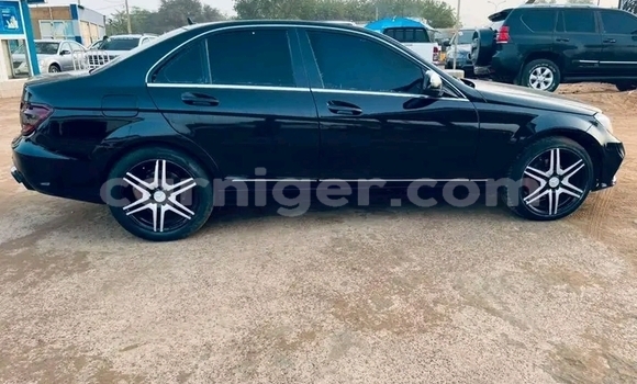 Sayi Na hannu Mercedes‒Benz C–Class Black Mota in Niamey a Niamey Sayi Na hannu Mercedes‒Benz C–Class Black Mota in Niamey a Niamey