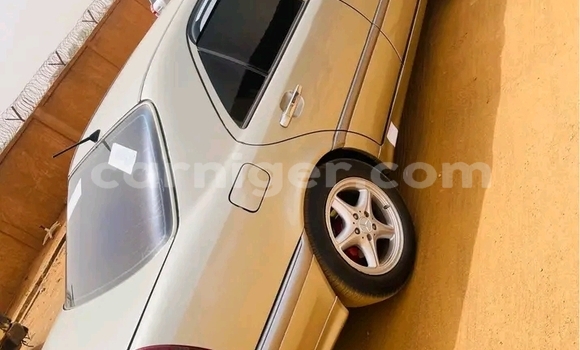 Sayi Na hannu Mercedes‒Benz CLA-klasse White Mota in Niamey a Niamey Sayi Na hannu Mercedes‒Benz CLA-klasse White Mota in Niamey a Niamey