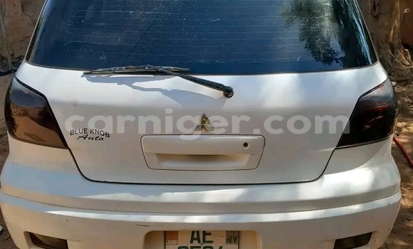 Sayi Na hannu Mitsubishi Outlander White Mota in Niamey a Niamey Sayi Na hannu Mitsubishi Outlander White Mota in Niamey a Niamey