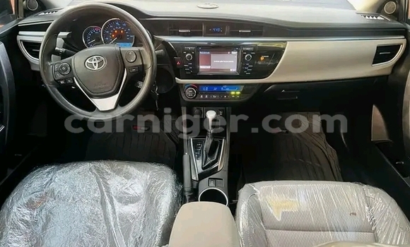 Sayi Na hannu Toyota Corolla White Mota in Gaya a Dosso Sayi Na hannu Toyota Corolla White Mota in Gaya a Dosso