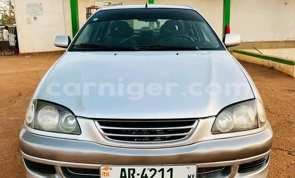 Sayi Na hannu Toyota Avensis White Mota in Niamey a Niamey Sayi Na hannu Toyota Avensis White Mota in Niamey a Niamey